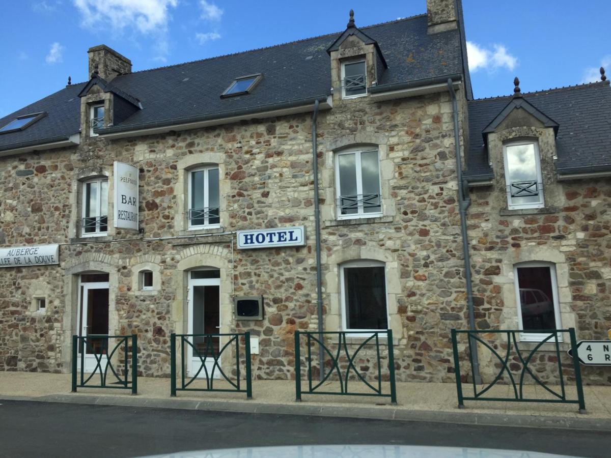 Auberge Vallee De La Douve L'Etang-Bertrand Εξωτερικό φωτογραφία